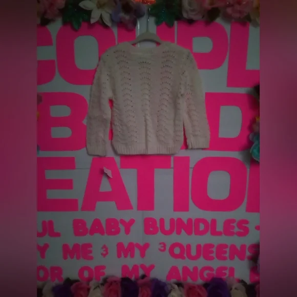 #3737👉🏼 CUTE CASUAL CREAM COLOR SWEATER (("SIZE: 12 TO 18 MONTHS")) NWT - Picture 3 of 5